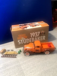 Trustworthy 1937 Studebaker Coupe Express Pickup 1:24 Scale Die Cast Replica - Picture 1 of 3