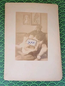 FOTO EROTICA 800 ALBUMINA SU CARTONCINO PORNO ORIGINALE 14X20 CM 1800 (6) - Foto 1 di 3