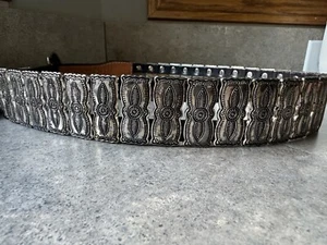 Vintage Western Leder Metall gestempelter Gürtel silberne Schnalle 90er Jahre Steampunk Hipster - Bild 1 von 10