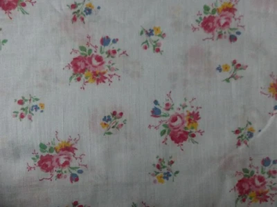 ANCIEN TISSU VINTAGE FRENCH FABRIC BON ETAT COUPON DE TISSUS ROSES ANCIENNES - Photo 1/4