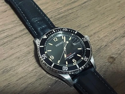 Reloj de buceo Seiko Solar diseño vintage 10 bar impermeable sin usar con accesorio Foto 1 de 4