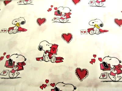 Peanuts SNOOPY & Woodstock Valentine's 2019 Cotton Fabric White Red 32" x44 - Image 1 of 4