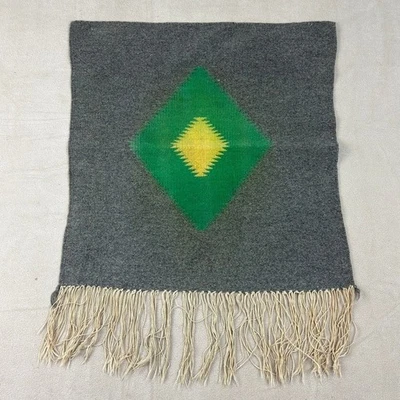 Alfombra tapiz vintage mexicana tejida a mano colgante de pared 18 x 19 pulgadas flecos geométricos Foto 1 de 4