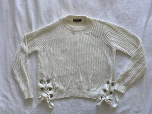 Size S Cream Knit Pullover Jumper Side Lace Up Tie Eyelet Mock Neck Cotton On - Picture 1 of 6