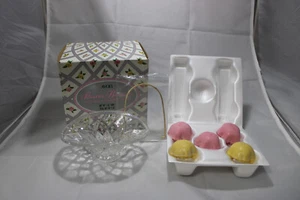 Vintage Avon Flower Basket Soap Dish 1970s Soaps Etched Glass Vanity Decor - Picture 1 of 12