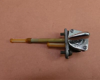 Yamaha VStar 1100 V Star XVS1100 1999-2009 tanque de gasolina llave de combustible Foto 1 de 4