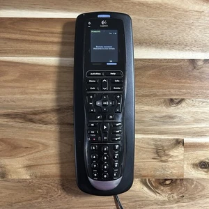Logitech Harmony One Universal Remote w/ Charging Base & AC Adapter L-LW20 - Afbeelding 1 van 7