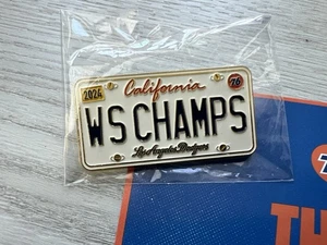 2024 WS CHAMPS Los Angeles LA Dodgers Unocal 76 Gas License Plate Pin Promo 2025 - Picture 1 of 4