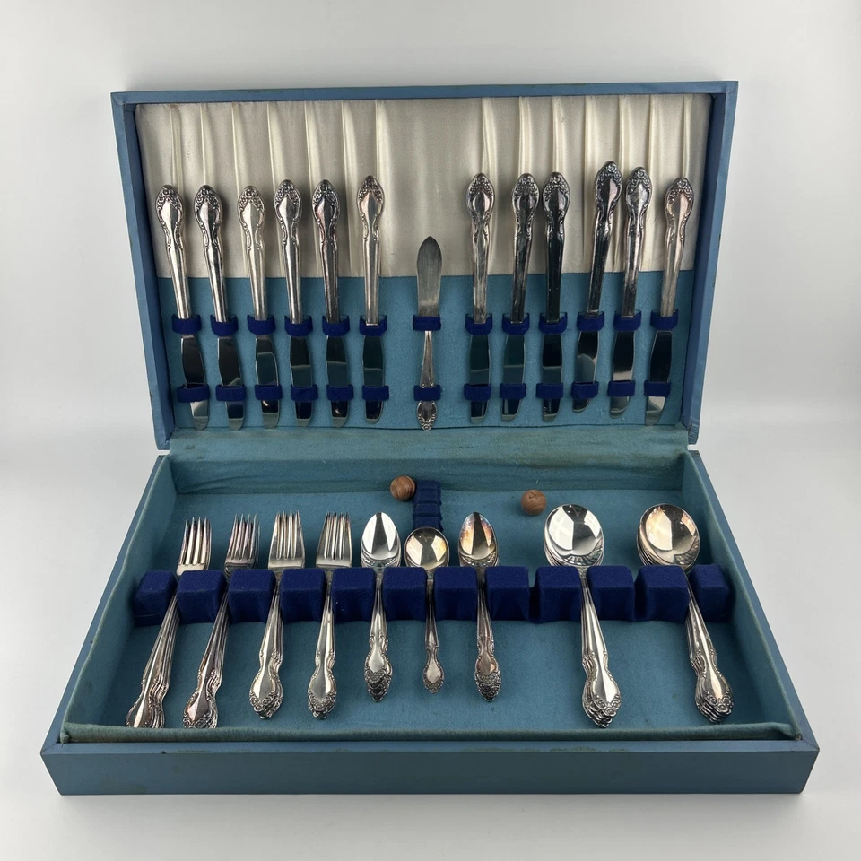 Juego de cubiertos WM Rogers 61 piezas enchapado en plata Woodland Rose cocina MCM vintage Foto 1 de 4