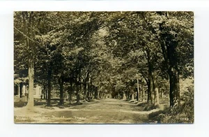 Foto postal Needham MA 1913 RPPC, Great Plain Ave, camino de tierra, pistas - Imagen 1 de 3