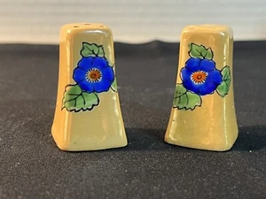 Vintage Lusterware Flower Salt and Pepper Shakers Blue/Gold, Japan - Picture 1 of 3