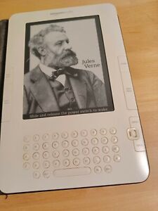 Amazon Kindle (2nd Generation) 2GB,   6in - White model D00701 