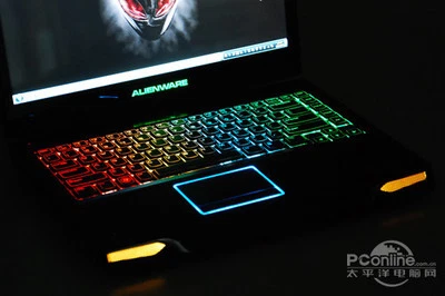 Keyboard skin + 14.6" Anti-glare Screen Protector Cover For Alienware M14x R1 R2 - Image 1 of 4