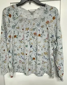 Christopher & Banks Petite Women's Top Light Gray Floral Blouse Size Large P/L - Picture 1 of 6