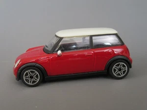 C640 Burago China Mini Cooper Red White Roof 1:43 Bburago - Picture 1 of 7