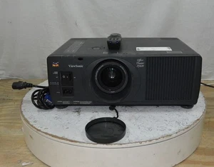 ViewSonic Office Theater PJ820 VPRJ21357-2M Projector - Picture 1 of 9