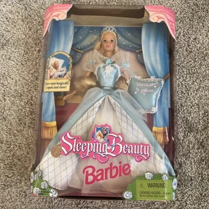 Vintage 1998 Dornröschen Barbie Puppe Mattel Magical. Karton nicht perfekt  - Bild 1 von 9