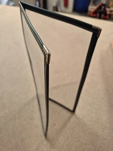 2/3 A4 GREEN PVC WITH CROME CORNERS 4 SIDE AMERICAN STYLE MENU HOLDER - Picture 1 of 7