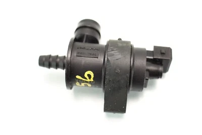 Volvo V50 Series 2010 válvula de purga bote de vapor OEM Foto 1 de 4