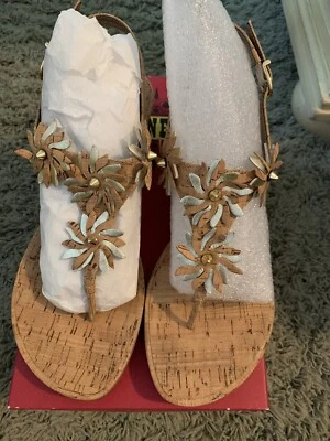 Sandalias Vaneli Kenan Talla 9.5M Natural (Sin Caja) Foto 1 de 4