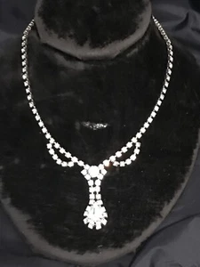 Collar gargantilla babero tono plata estrás vintage 14" - Imagen 1 de 6