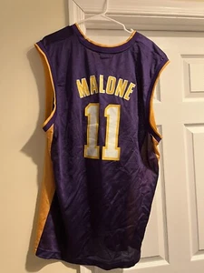 NBA Los Angeles Lakers Jersey Reebok #11 Karl Malone Size L NWOT - Picture 1 of 3
