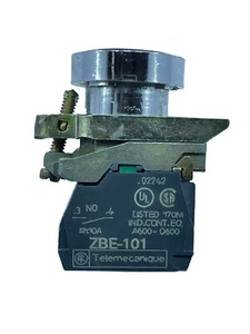 ZBE-101 Contatto AC15: Interruttore selettore 240 V 3A 02242 #W1 - Foto 1 di 4