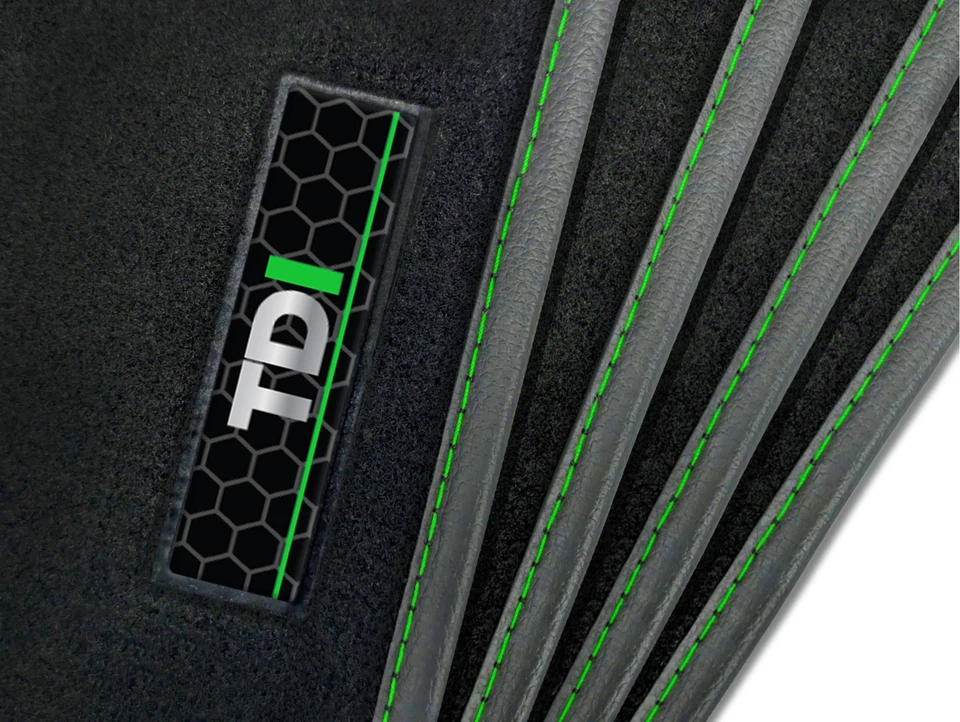 To Fit Toyota Alphard 2002-2008 Black Tailored Car Mats + TDI Badge [FM] - Image 1 of 1