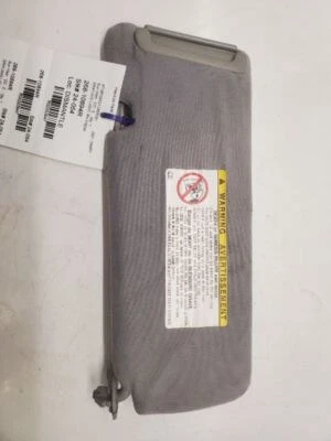 Toyota Camry LE, para-sol direito sem luz, 2000-2001, cinza, 74310-AA096-B0  - Imagem 1 de 4