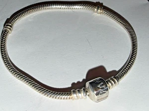 7,5" PANDORA Moments ikonische Schlangenkette Fassverschluss Sterlingsilber Armband - Bild 1 von 16