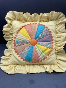 VTG 70s Quilted Throw Pillow–Dresden Plate Patchwork Ruffle Kitschy Handmade - Picture 1 of 7