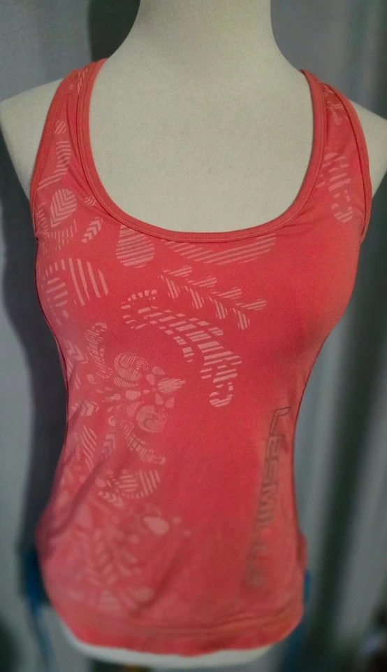 Ladies Les Mills Fitness Singlet With built in bra. Size 8 - Image 1 of 1