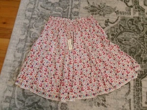 NWT Max Studio SIZE MEDIUM Elastic Waist Tiered Short Skirt RED WHITE FLORAL - Picture 1 of 4