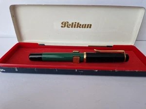 Pelikan West Germany - schwarz und grün - mittlere Feder - vergoldete Feder - Bild 1 von 8