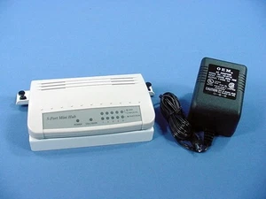 Leviton 10 Base-T 5-Port RJ-45 SMC Network Hub High Speed Networking 47605-EH - Picture 1 of 4