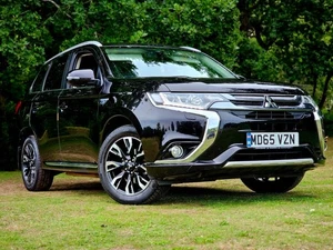2015 Mitsubishi Outlander 2.0h 12kWh GX4h SUV 5dr Petrol Plug-in Hybrid CVT 4WD - Picture 1 of 18