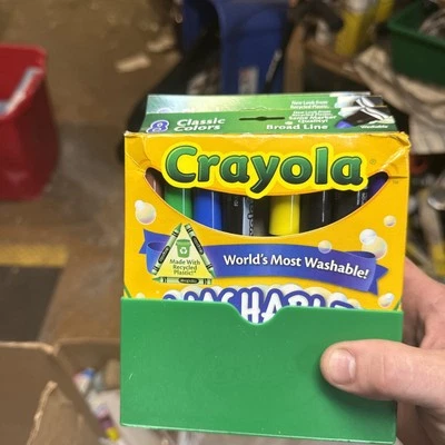 Crayola 8 Ct Bold Broad-Line Washable Markers - Image 1 of 2