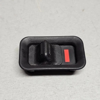 00-06 Chevrolet Suburban 1500 Rear Door Lock Lever Button  15172121, 15176140 - Image 1 of 4