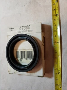 NOS Victor 47898 710928 Oil Seal New In The Box! F+S! - Picture 1 of 4