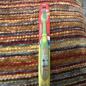 SpongeBob Squarepants Colgate Toothbrush Soft 5+ Unisex Green & Yellow Handle - Picture 1 of 3