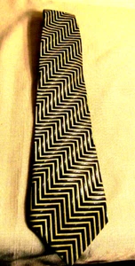 Tie Roberto Villini All Silk Geometric Design Men's Tie W: 4'' L: 58" Handmade - Picture 1 of 4