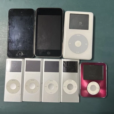 Lot Of 8 Old Apple iPods. Parts Or Repair Only - UNTESTED - Image 1 of 4
