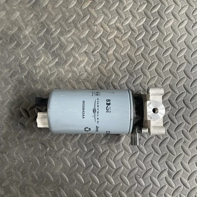 Filtro de combustible Mopar para Dodge Ram 2500 Ram 3500 Ram 4000 2004-2016 Foto 1 de 4