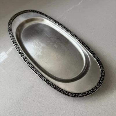 Oneida Custom Stainless Steel Oval Serving Tray 18/8 Japan Mediterranean Pattern - Image 1 of 4