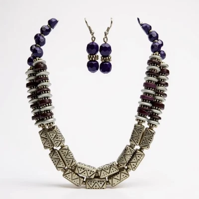 Juego de pendientes collar cuentas tono plata cuentas lucita facetadas de dos capas Foto 1 de 3