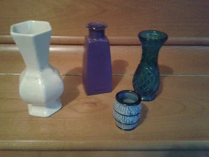 Kleinvasen/Behälter-Potpouri: 4 Stck. Glas/ Porzellan lila, blau, beige, türkis - Bild 1 von 4