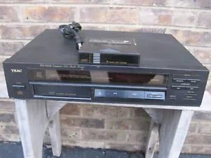 TEAC PD-700M Multi Compact 6 CD Disc Player W/ Magazine, No Remote - Picture 1 of 10