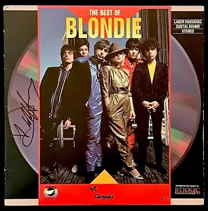 DEBBIE HARRY Blondie The Best Of Firmato Copertina Album Disco Laser Autografato - PSA - Foto 1 di 3