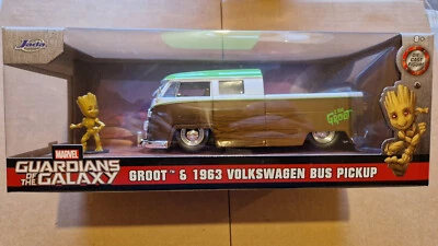 Jada 1/24 Marvel Guardiani della Galassia Groot & 1963 Volkswagen Bus Pickup ... - Immagine 1 di 4