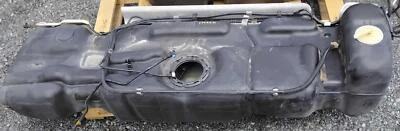 2007-2009 Chevrolet Suburban 5.3L Vin 3 Opt Lc9 Fuel Tank - Image 1 of 4